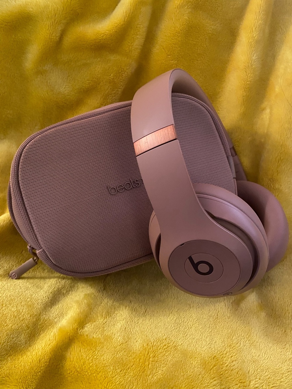 Beats Studio Pro x Kim K
